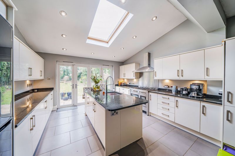 Kitchen- click for photo gallery